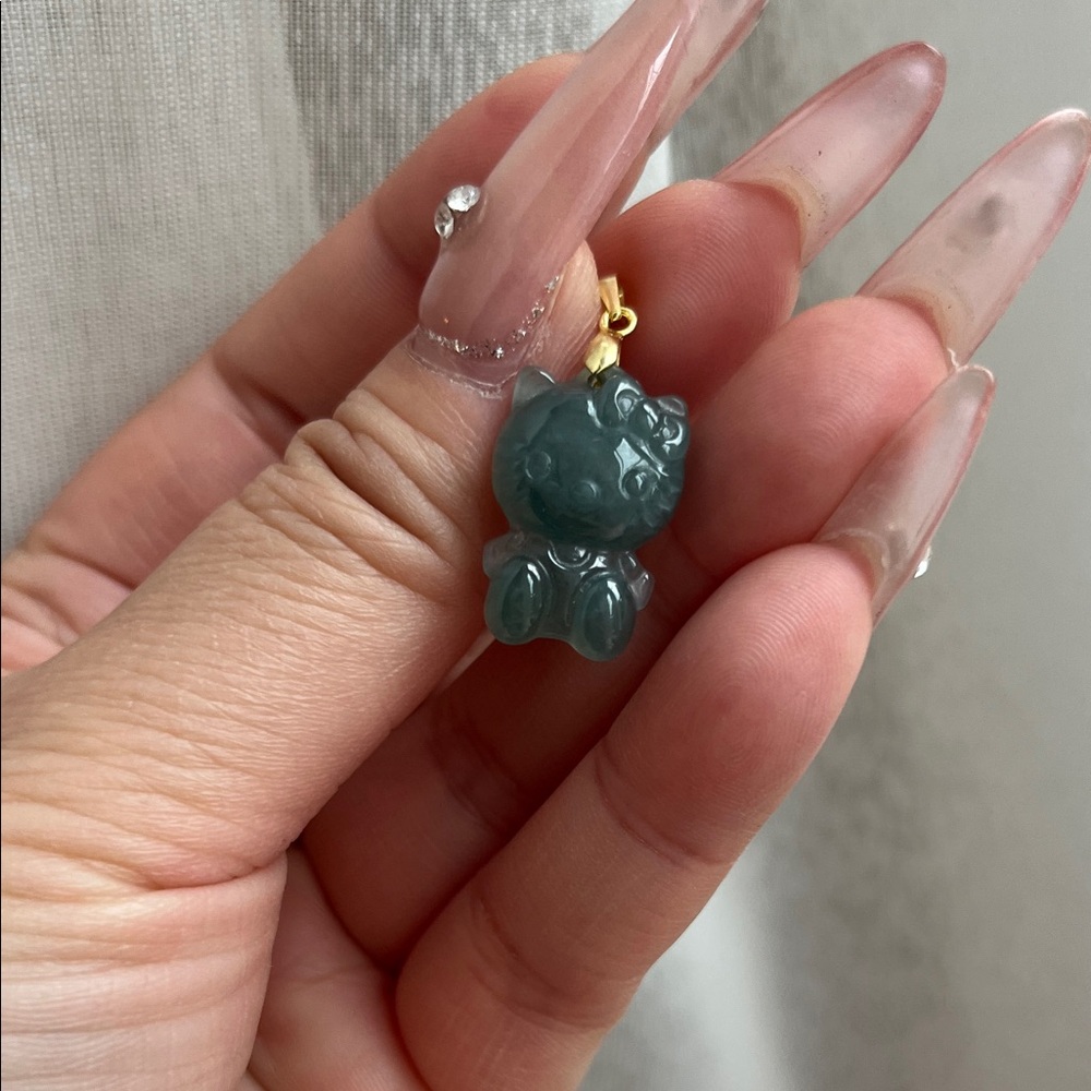 Hello Kitty Blue Water Jade Pendant on s925 clasp (high quality/ translucency)